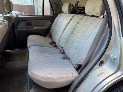 Used 2002 Toyota 4Runner SR5 image 13