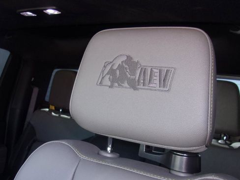 Used 2024 Chevrolet Silverado 2500 ZR2 w/ ZR2 Bison Edition image 15