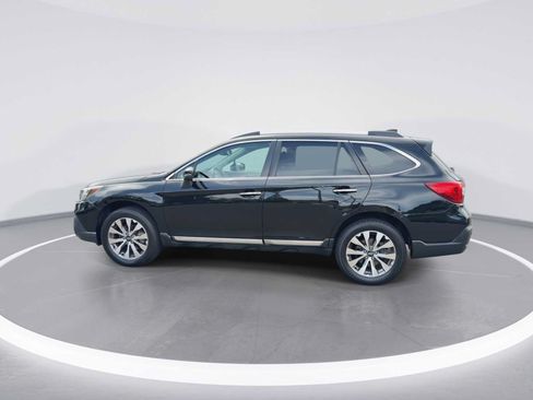 Used 2018 Subaru Outback 2.5i Touring w/ Popular Package #3 AWD/4WD image 5