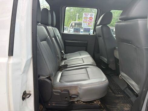 Used 2016 Ford F550 4x4 Crew Cab Super Duty image 41