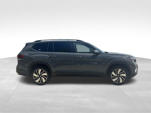 New 2026 Volkswagen Atlas SE FWD image 6