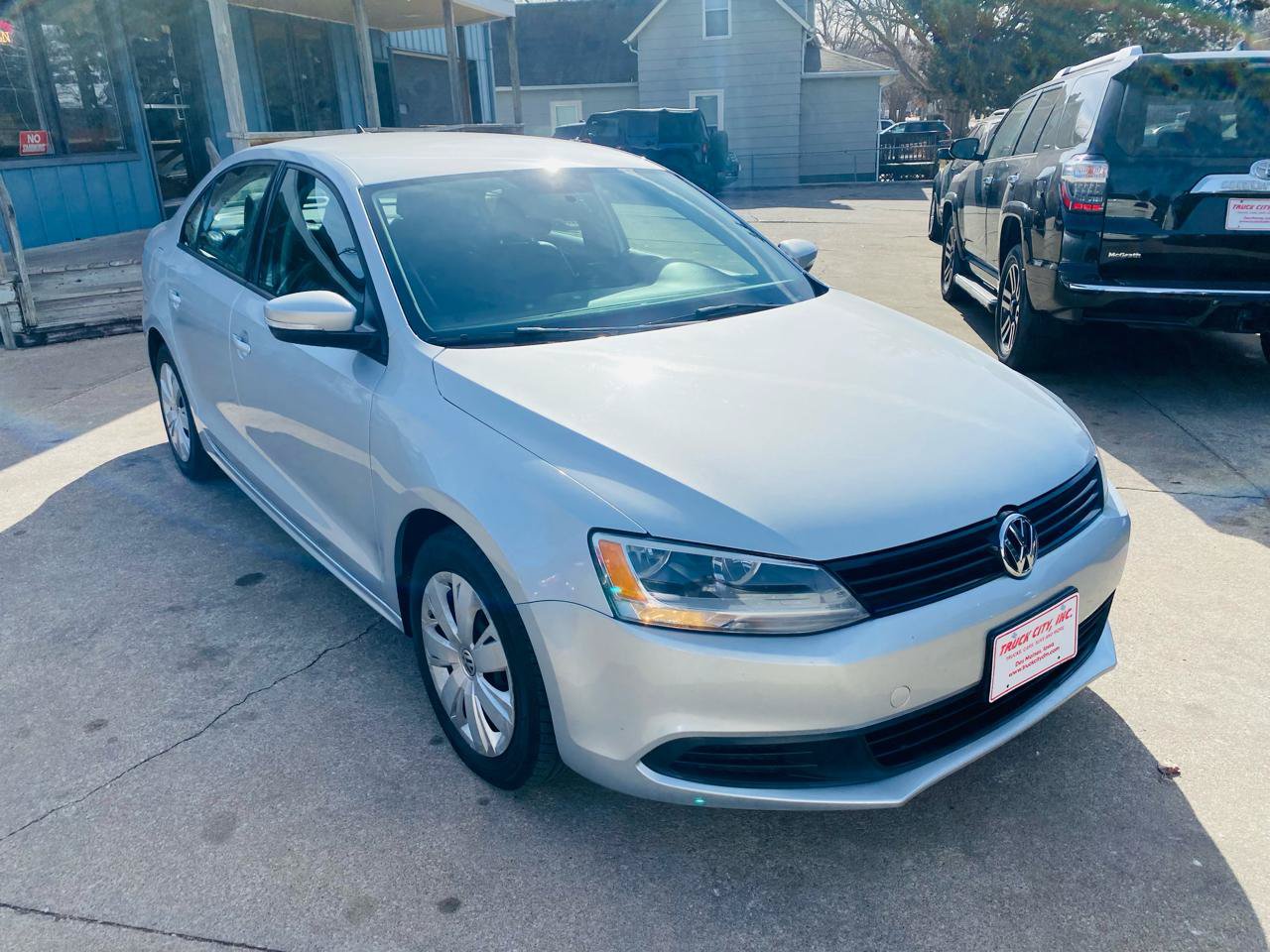 Used 2014 Volkswagen Jetta SE FWD image 1