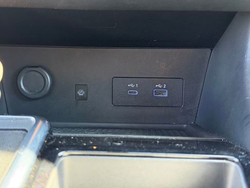 Used 2023 Nissan Pathfinder SL w/ Black Appearance Package FWD image 37