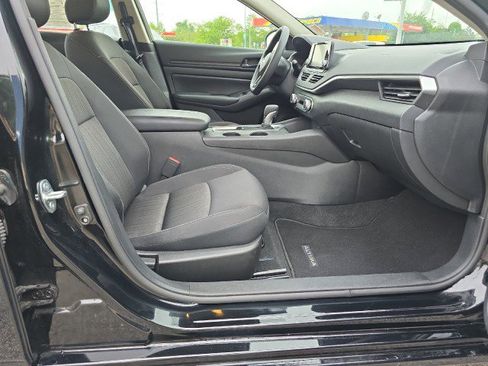 Used 2024 Nissan Altima 2.5 S image 34
