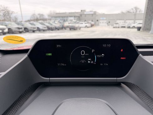 Used 2025 Subaru Solterra Limited image 22