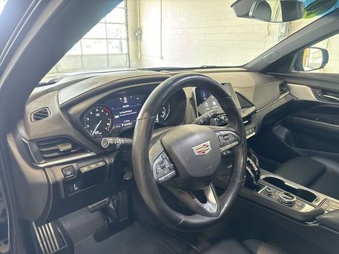 Certified 2020 Cadillac CT4 V w/ Technology Package AWD/4WD image 9
