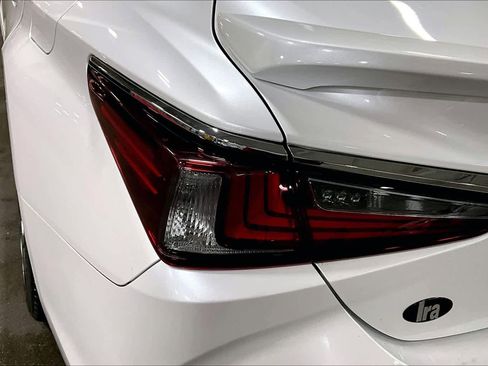 Used 2022 Lexus ES 300h w/ Accessory Package 2 image 28