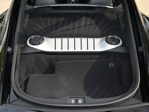 Used 2018 Porsche 718 Cayman GTS image 36