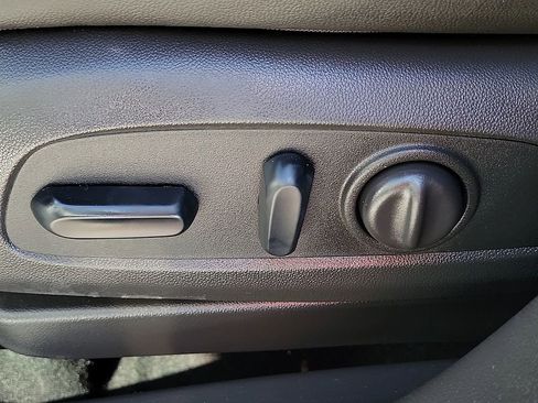 Used 2025 Chevrolet TrailBlazer ACTIV w/ Convenience Package image 20