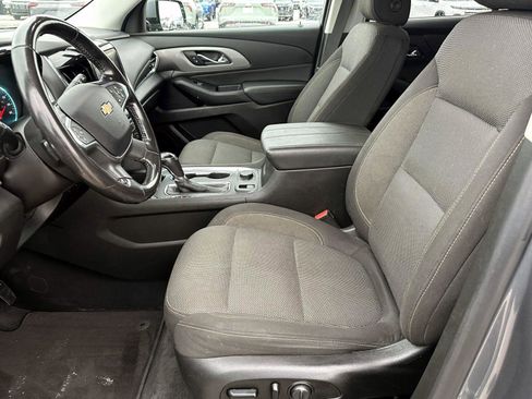 Used 2019 Chevrolet Traverse LT image 16