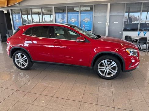 Used 2017 Mercedes-Benz GLA 250 image 2