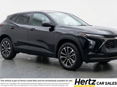 Used 2025 Chevrolet TrailBlazer LT image 1