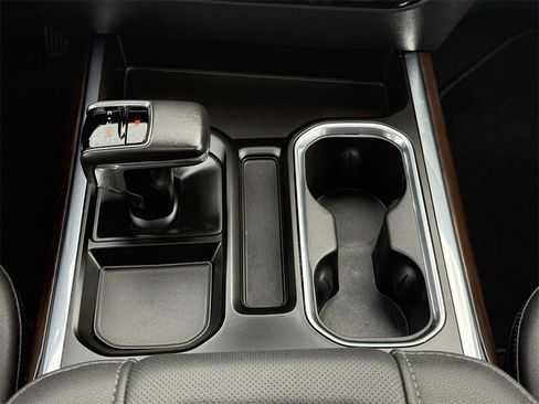 Used 2022 GMC Sierra 1500 SLT w/ SLT Premium Plus Package image 15