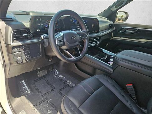 Used 2025 Chevrolet Tahoe RST w/ Comfort Package RWD image 10