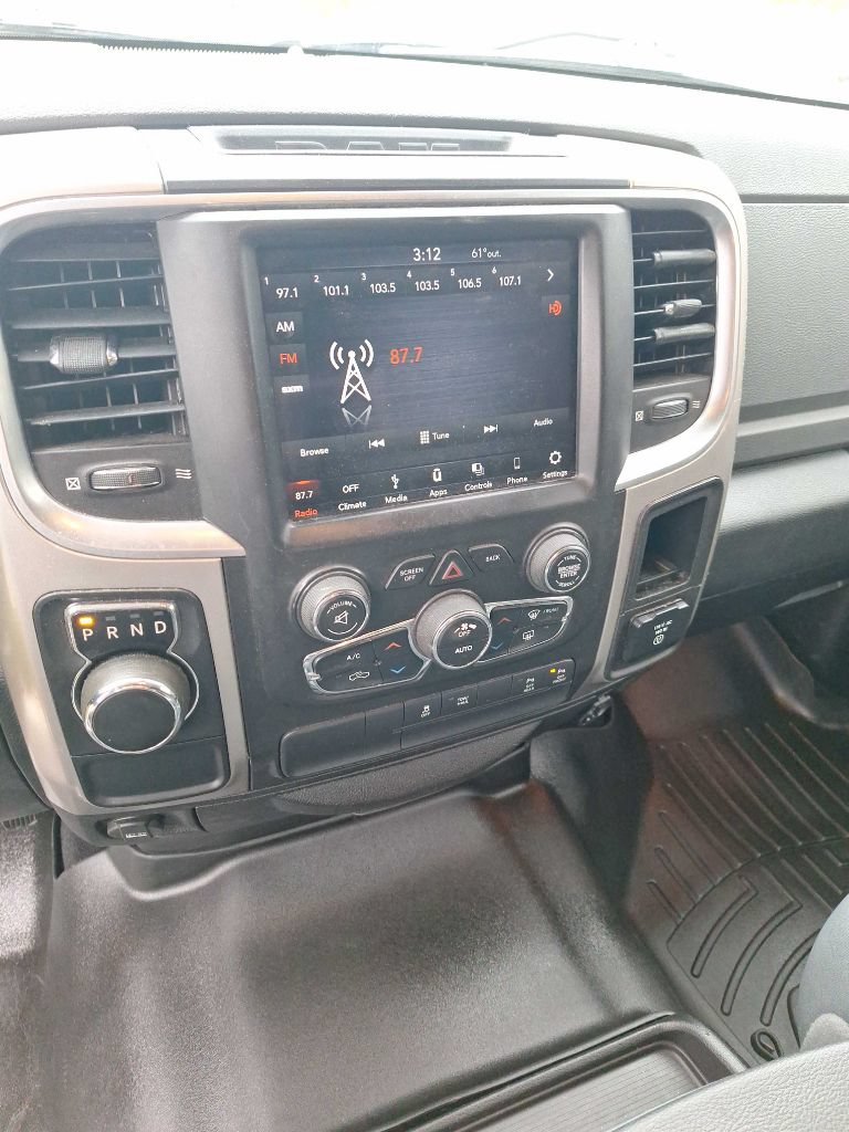 Used 2019 RAM 1500 Big Horn RWD image 11