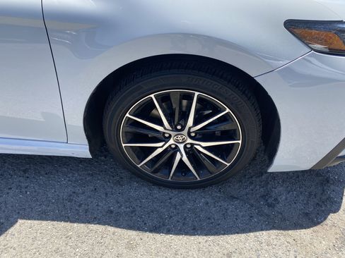 Used 2022 Toyota Camry SE w/ Audio Upgrade Package FWD image 24