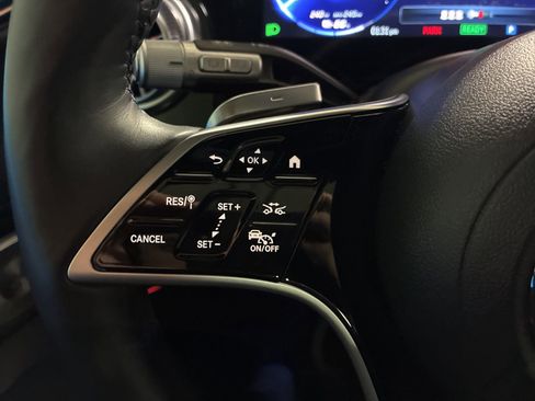 Used 2023 Mercedes-Benz EQS 580 4MATIC SUV image 13