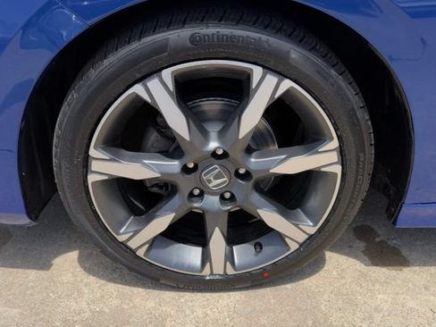 Used 2023 Honda Civic Sport image 9