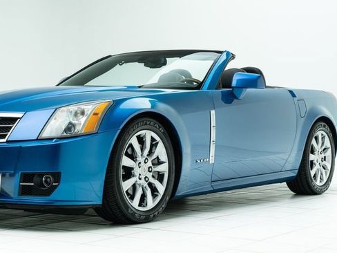Used 2009 Cadillac XLR Platinum in Electra Blue 1 of image 9