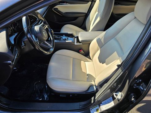 Used 2021 MAZDA MAZDA3 s image 21