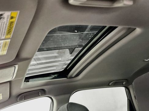 Used 2021 Honda CR-V EX image 18