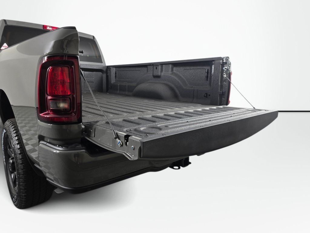 New 2026 RAM 2500 Big Horn AWD/4WD image 16