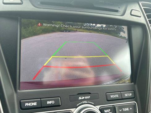 Used 2013 Hyundai Santa Fe GLS FWD image 15