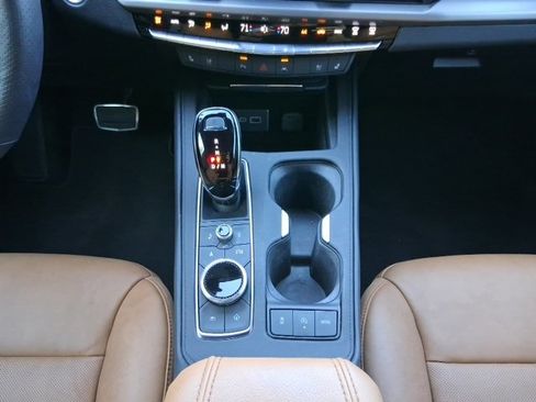 Used 2025 Cadillac XT4 Sport image 15