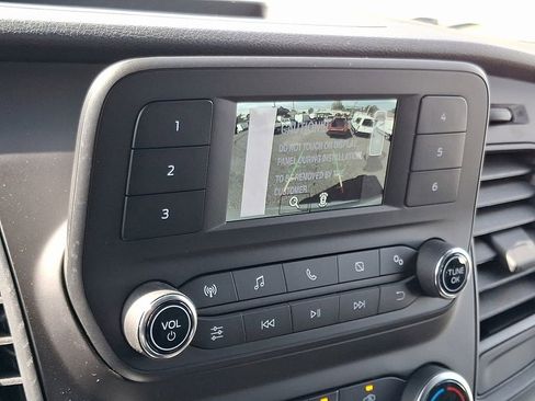 New 2025 Ford Transit 250 148 Medium Roof image 12