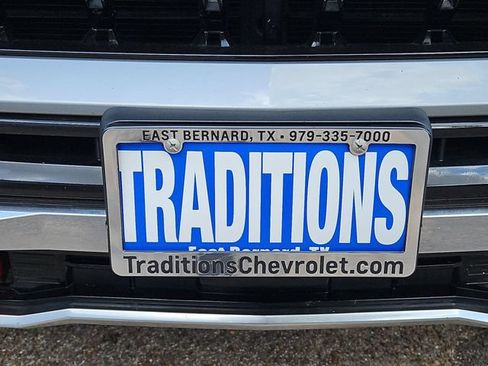 Used 2025 Chevrolet Suburban Z71 AWD/4WD image 32