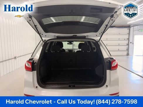 Used 2020 Chevrolet Equinox LS w/ LS Convenience Package AWD/4WD image 5
