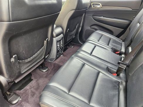 Used 2017 Jeep Grand Cherokee Limited w/ Luxury Group II image 27