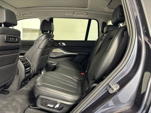 Used 2019 BMW X7 xDrive40i w/ Premium Package AWD/4WD image 18
