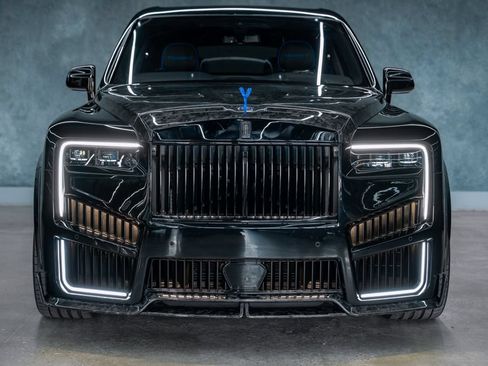 Used 2026 Rolls-Royce Cullinan AWD/4WD image 2