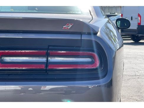 Used 2018 Dodge Challenger GT w/ GT Interior Package image 16