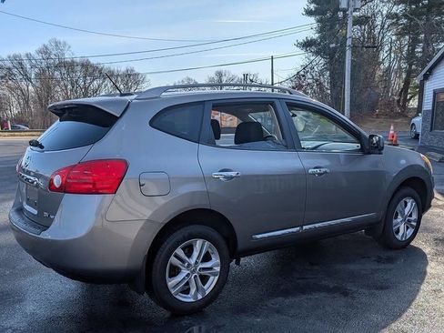 Used 2013 Nissan Rogue SV image 6