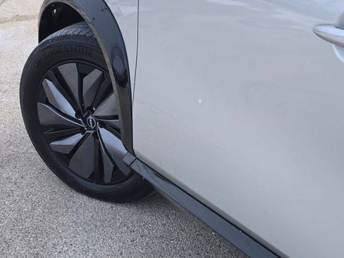 Used 2023 Nissan Ariya AWD image 19