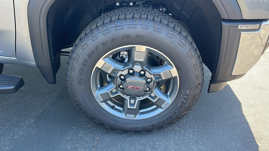 New 2026 GMC Sierra 2500 SLT w/ SLT Premium Package AWD/4WD image 9