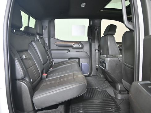 Used 2022 Chevrolet Silverado 1500 High Country w/ High Country Premium Package image 17