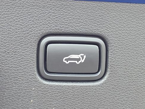 Used 2025 Kia Sportage EX w/ Premium Package FWD image 10