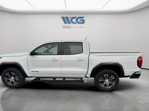Used 2025 GMC Canyon AT4 w/ Technology Plus Package AWD/4WD image 7