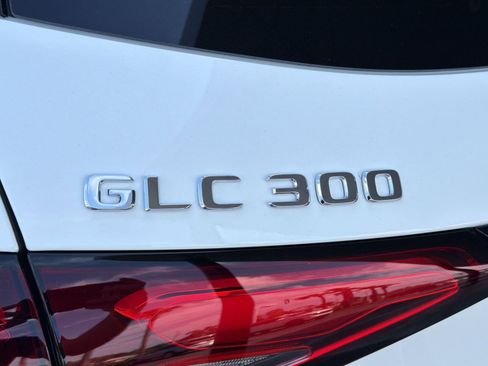 Used 2026 Mercedes-Benz GLC 300 image 31