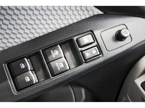Used 2017 Subaru Forester 2.5i Premium AWD/4WD image 21