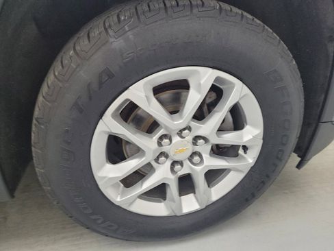 Used 2018 Chevrolet Traverse LS FWD image 31