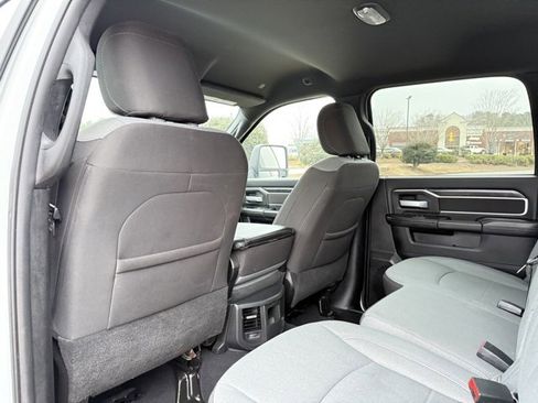 Used 2024 RAM 2500 Big Horn image 26