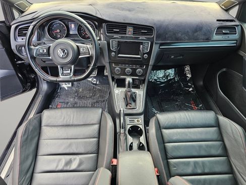 Used 2015 Volkswagen GTI SE image 2