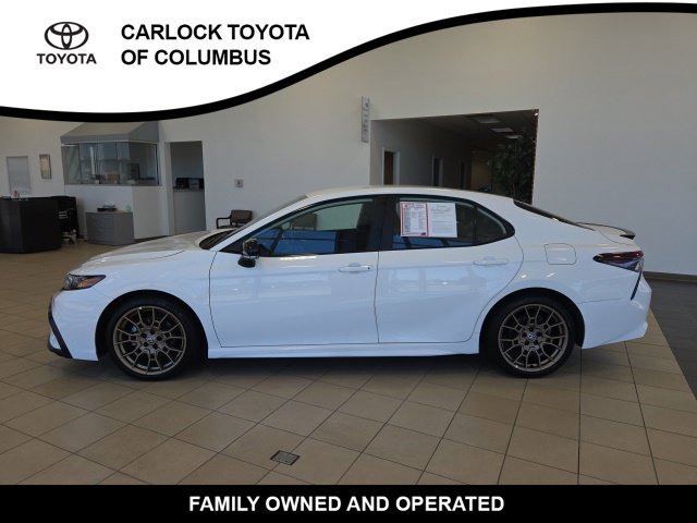 Used 2024 Toyota Camry SE w/ Convenience Package AWD/4WD image 1