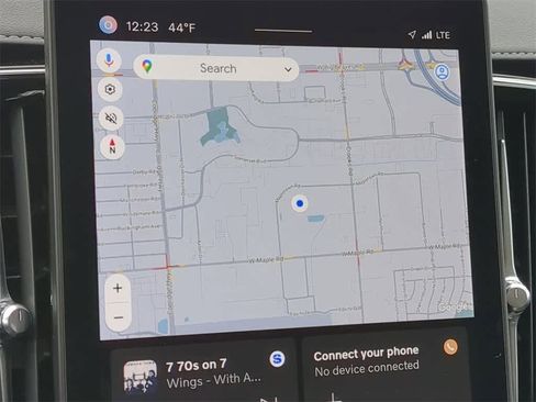 Certified 2025 Volvo XC90 B5 Core w/ Protection Package Premier image 29