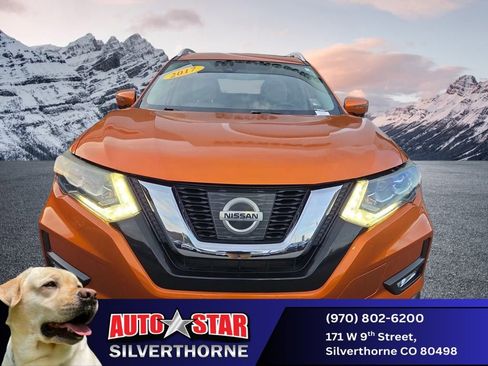 Used 2017 Nissan Rogue SL w/ SL Premium Package image 9