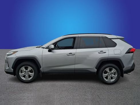 Used 2025 Toyota RAV4 XLE w/ Convenience Package FWD image 7